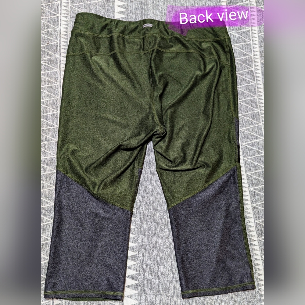 Athletic Works brand, ladies XL, green, grey & black EUC - Picture 6 of 9